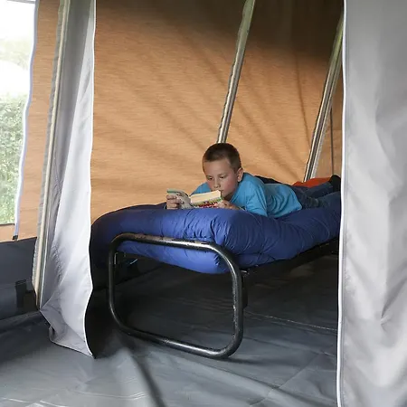 Trekkershut / 4-persoons Tent